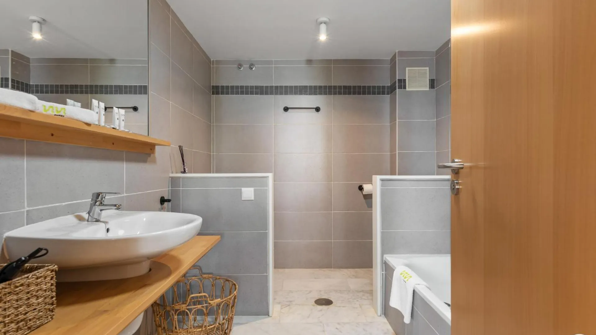 לה קאלה דה מיחאס Vivi Homes - El Sembrador Pool, Terrace & Golf