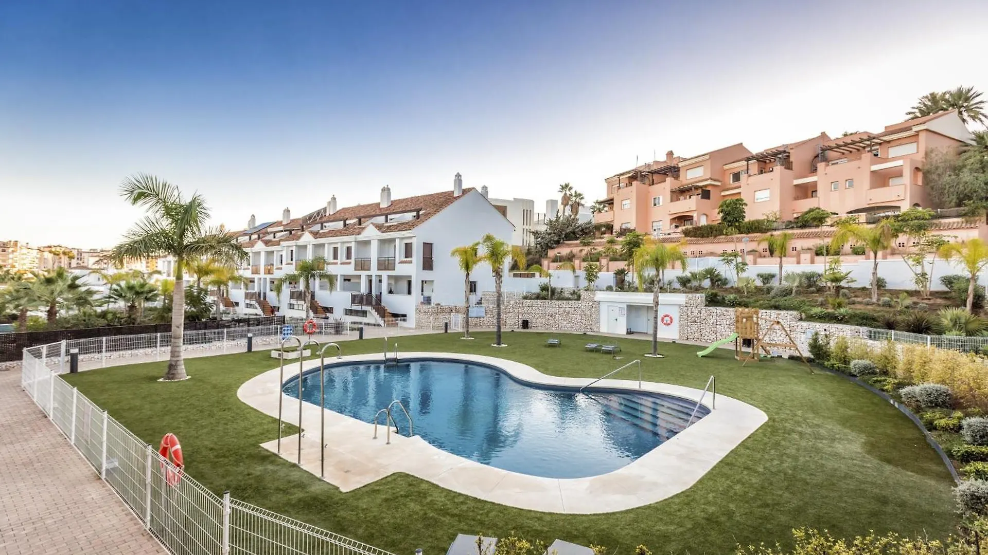 לה קאלה דה מיחאס Vivi Homes - El Sembrador Pool, Terrace & Golf בית נופש לה קאלה דה מיחאס